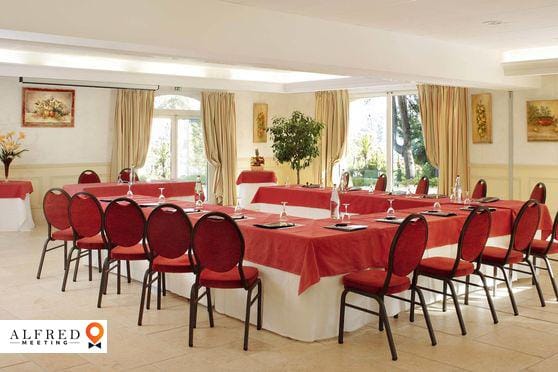 Grand Hôtel Les Lecques ***, Hôtel 3*, Saint-Cyr-sur-Mer, France